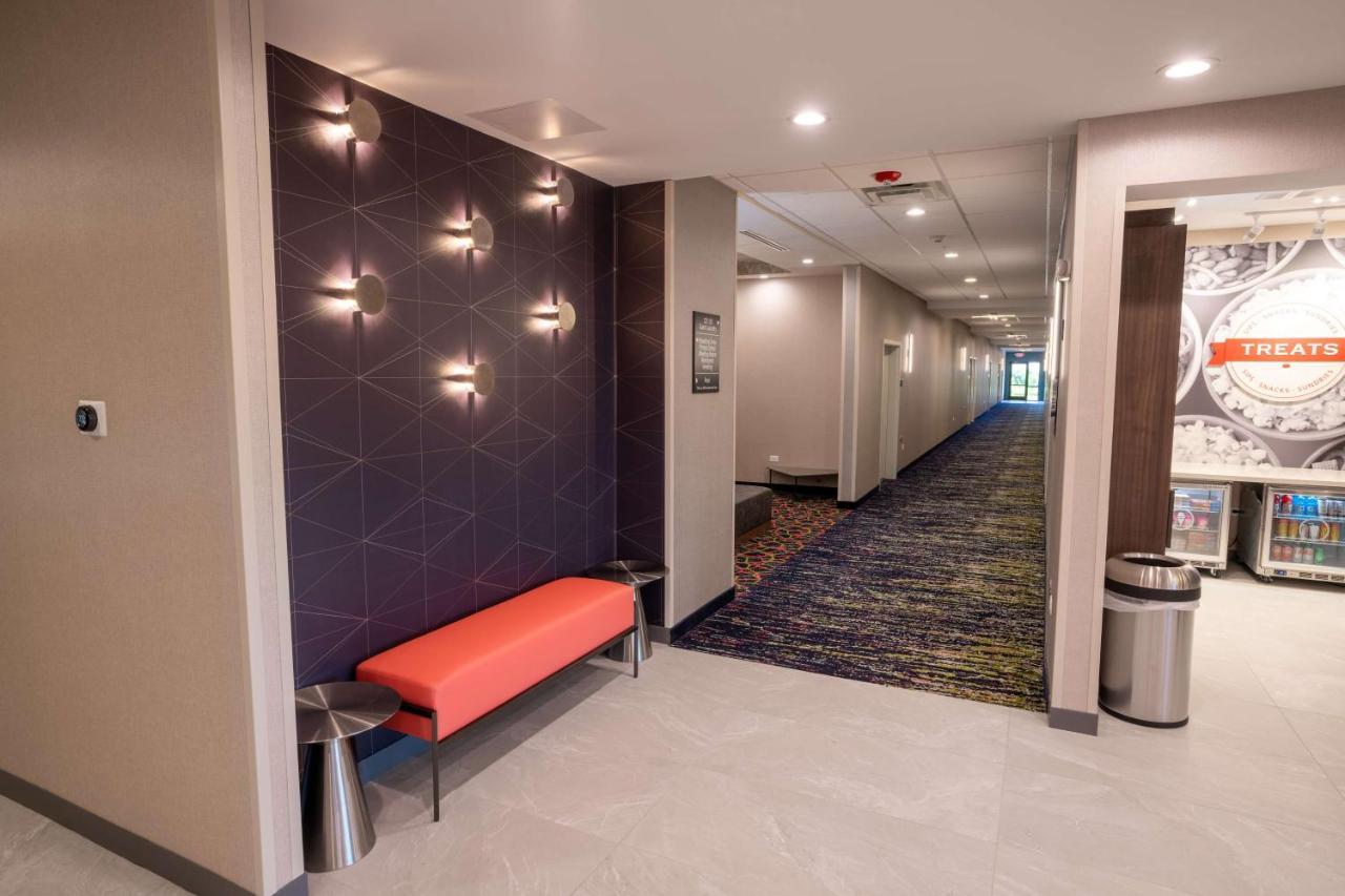 Hampton Inn By Hilton Huntley Chicago Exterior foto